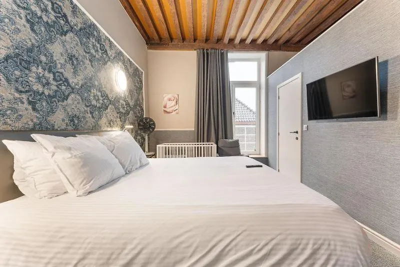 Hotel Karel De Stoute Bruges 2*,