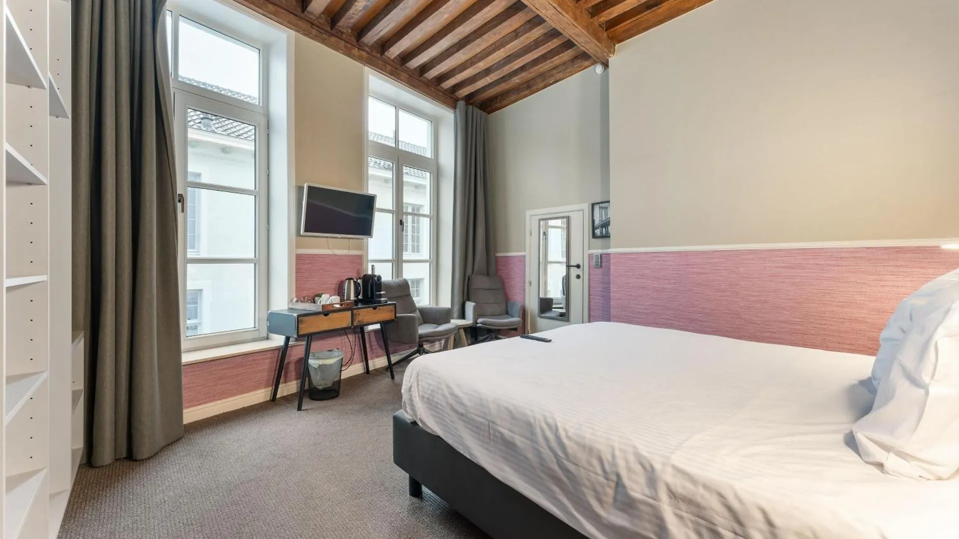 Hotel Karel De Stoute Bruges Belgium
