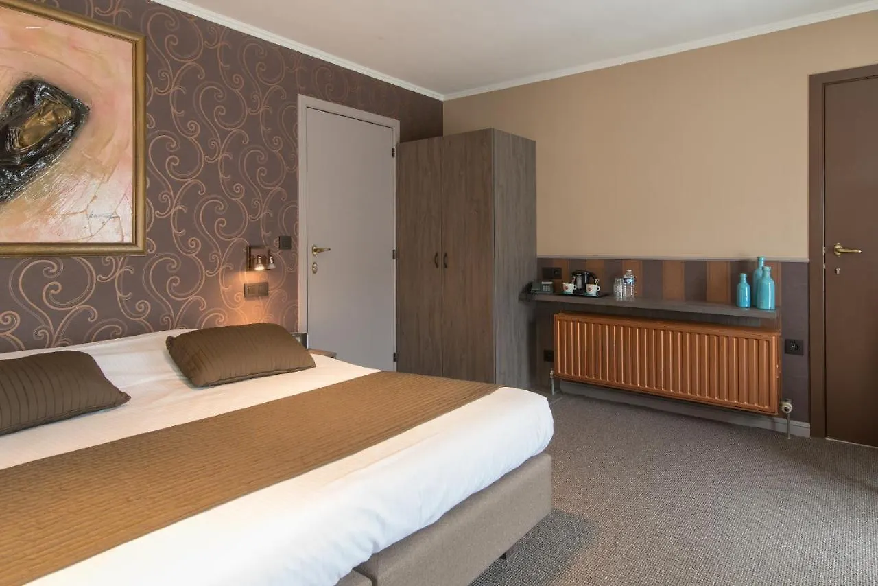Hotel Karel De Stoute Bruges 2*,  Belgium